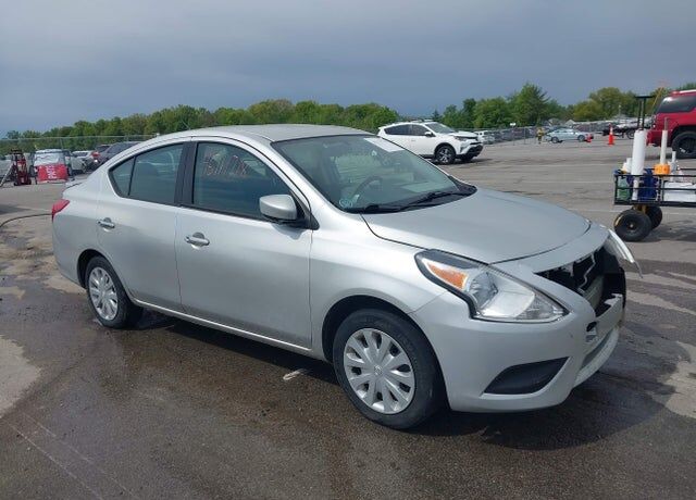 2019 NISSAN Versa
