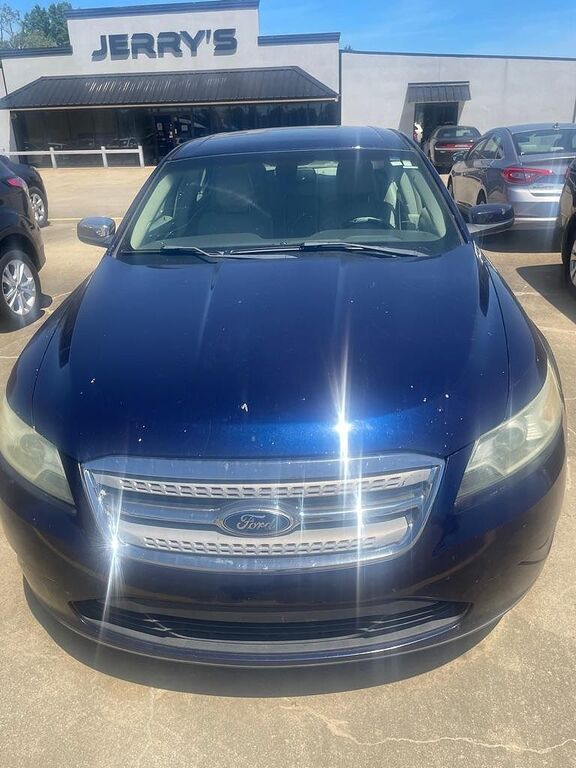 2011 FORD Taurus