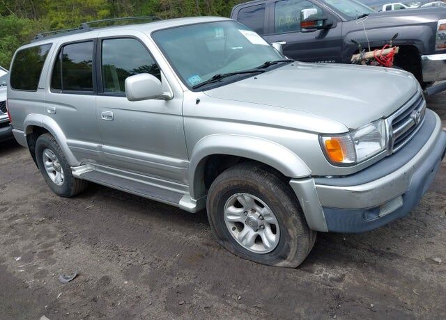 2002 TOYOTA 4-Runner