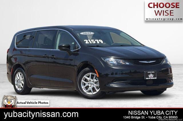 2023 Chrysler Voyager