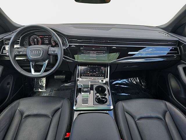 2023 Audi Q8
