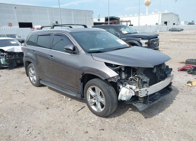 2016 TOYOTA Highlander