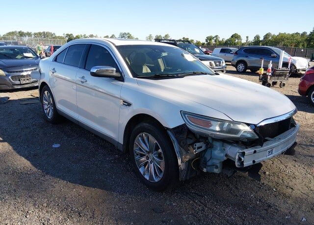 2010 FORD Taurus
