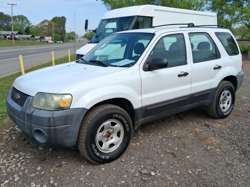 2005 FORD Escape