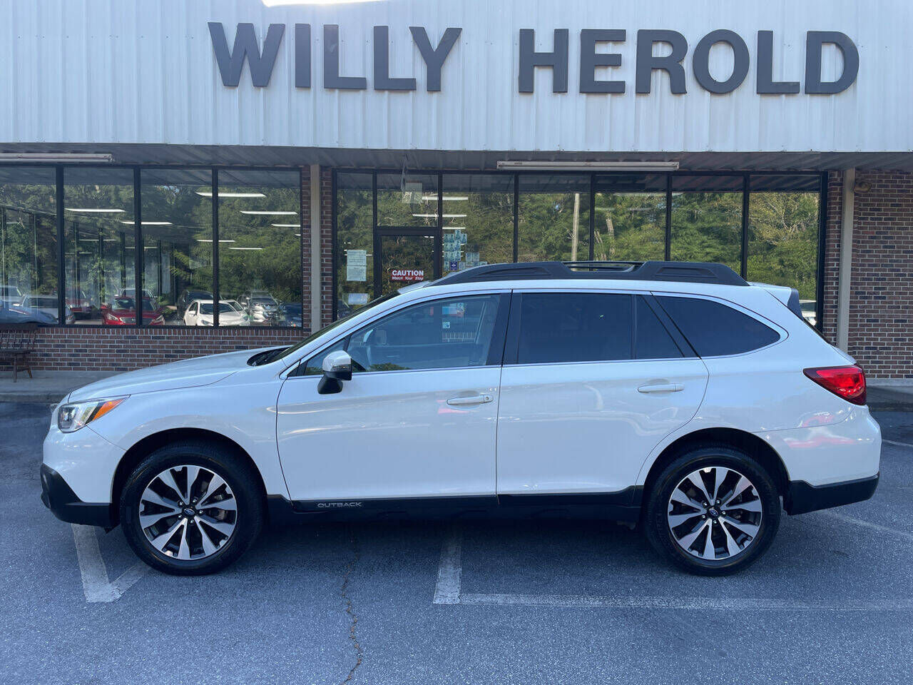 2017 SUBARU Outback