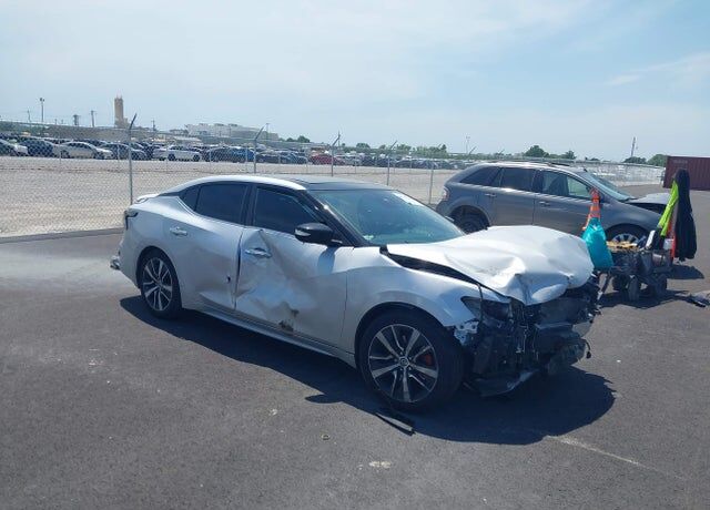 2020 NISSAN Maxima