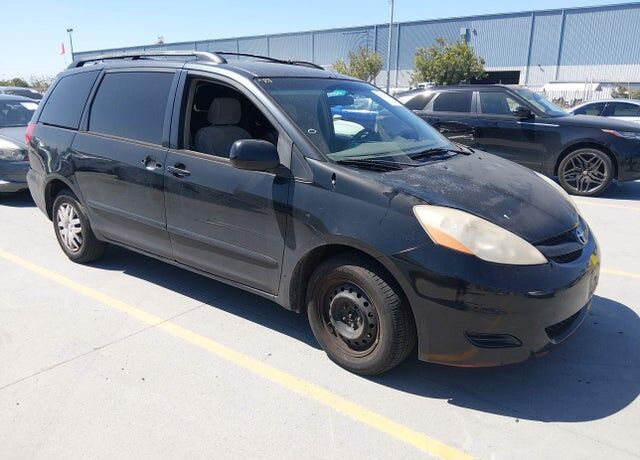 2008 TOYOTA Sienna