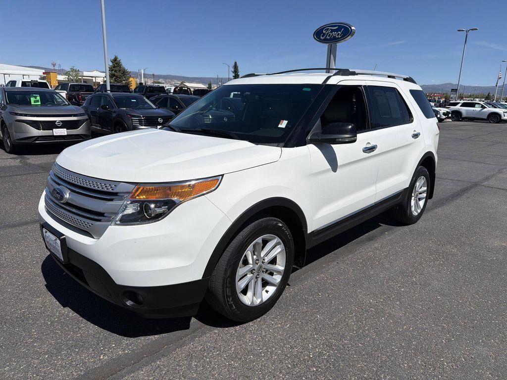 2011 FORD Explorer