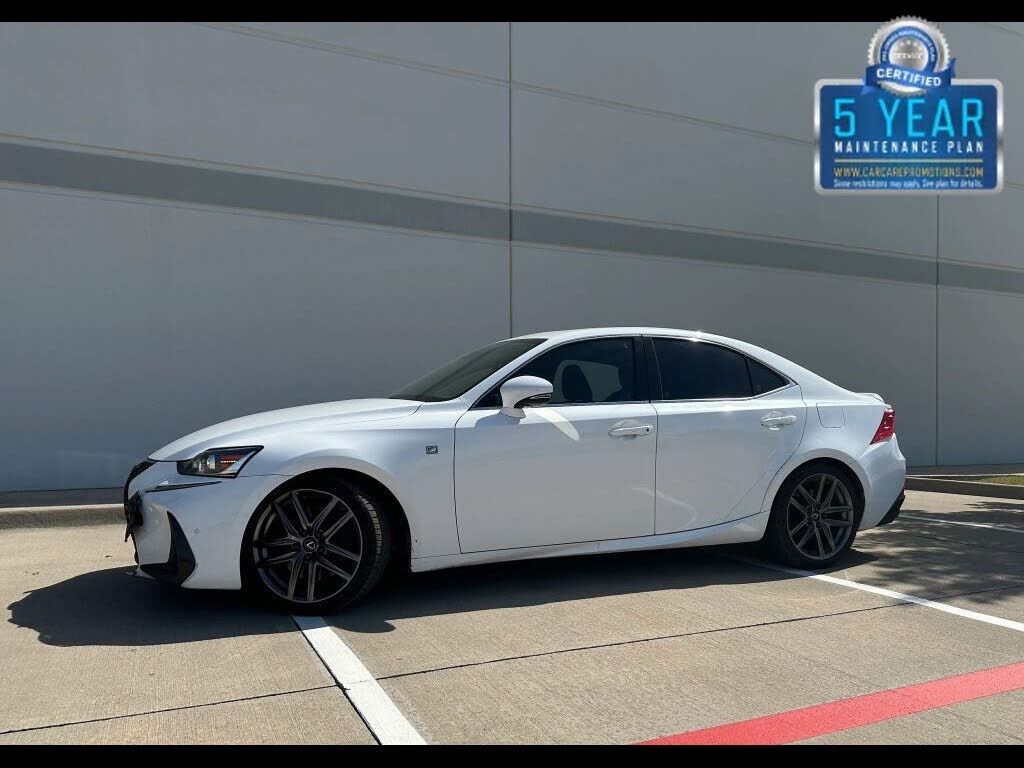 2020 LEXUS IS