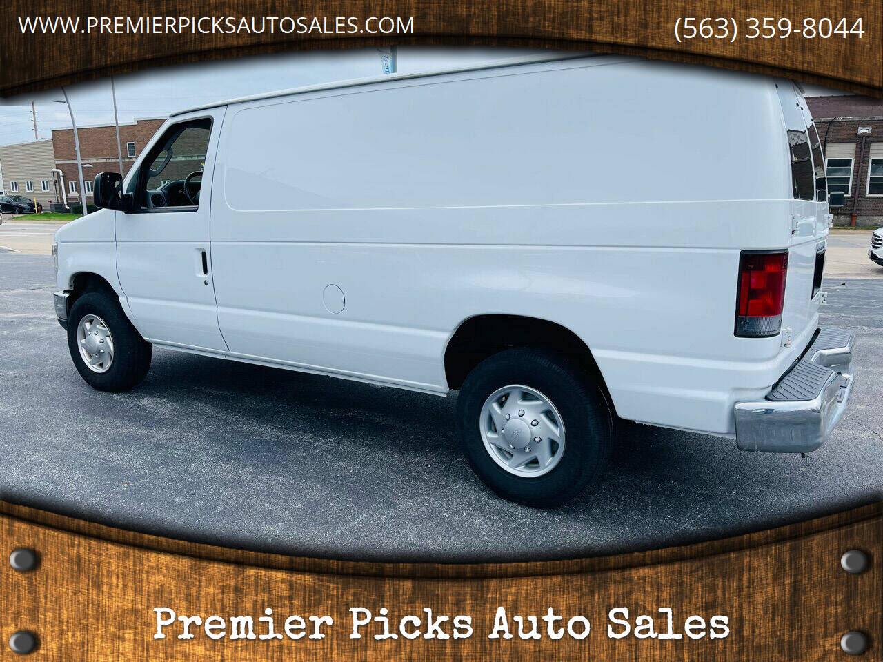 2012 FORD E-250