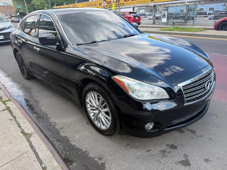 2012 INFINITI M37