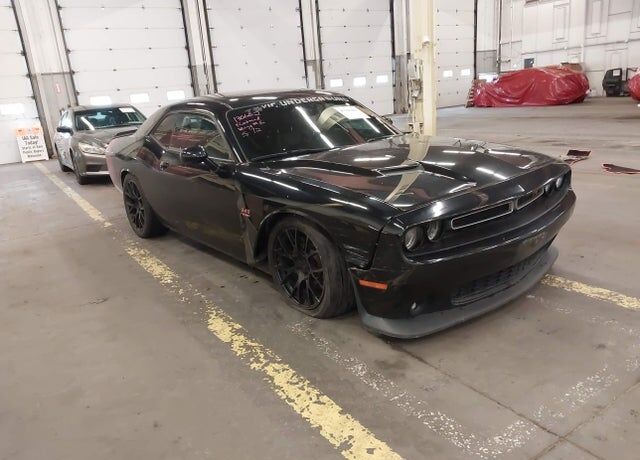 2016 DODGE Challenger