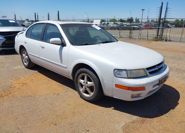 1998 NISSAN Maxima