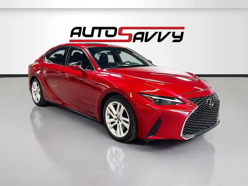 2021 LEXUS IS