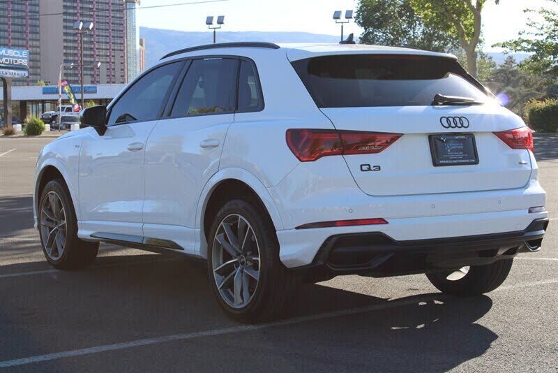 2022 Audi Q3