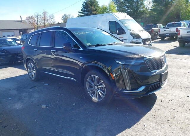 2022 CADILLAC XT6