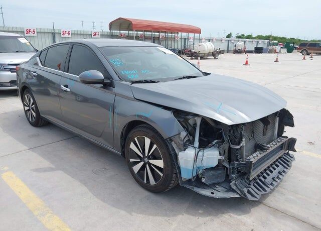 2021 NISSAN Altima