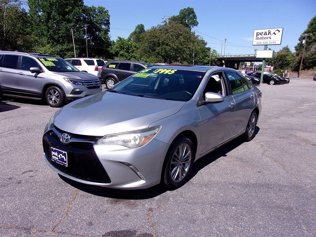 2015 TOYOTA Camry