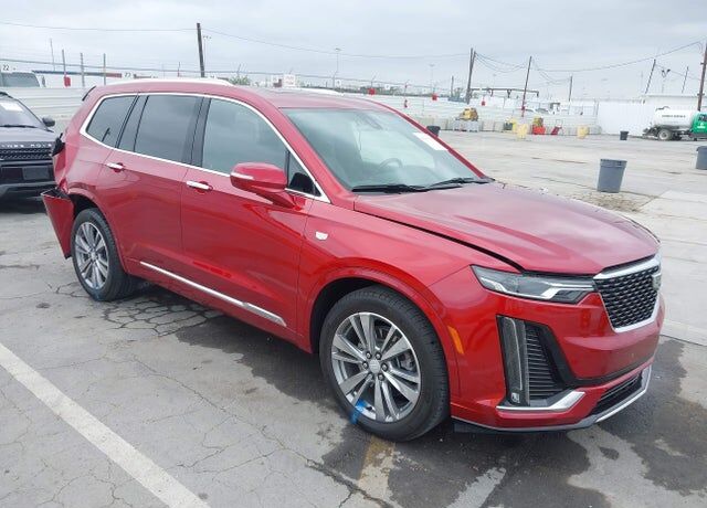 2022 CADILLAC XT6