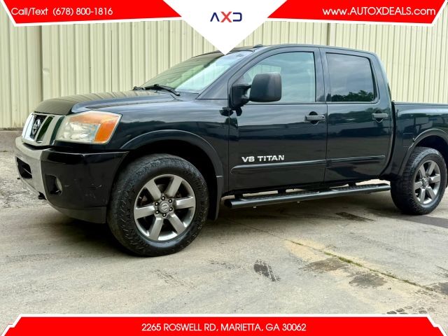 2015 NISSAN Titan