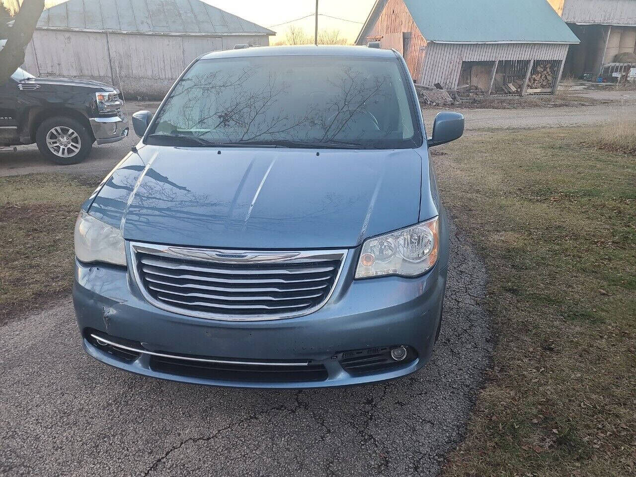 2011 CHRYSLER Town and Country