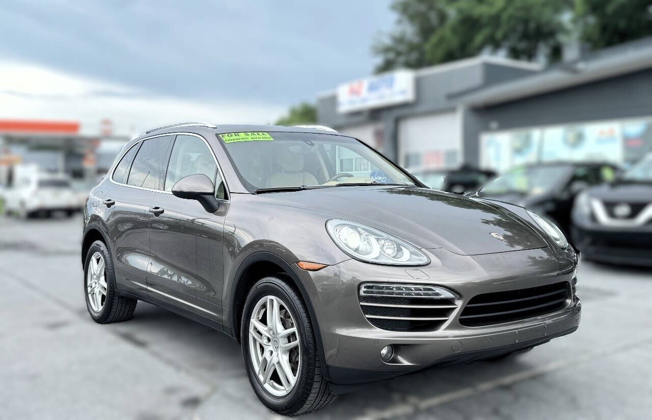 2012 PORSCHE Cayenne