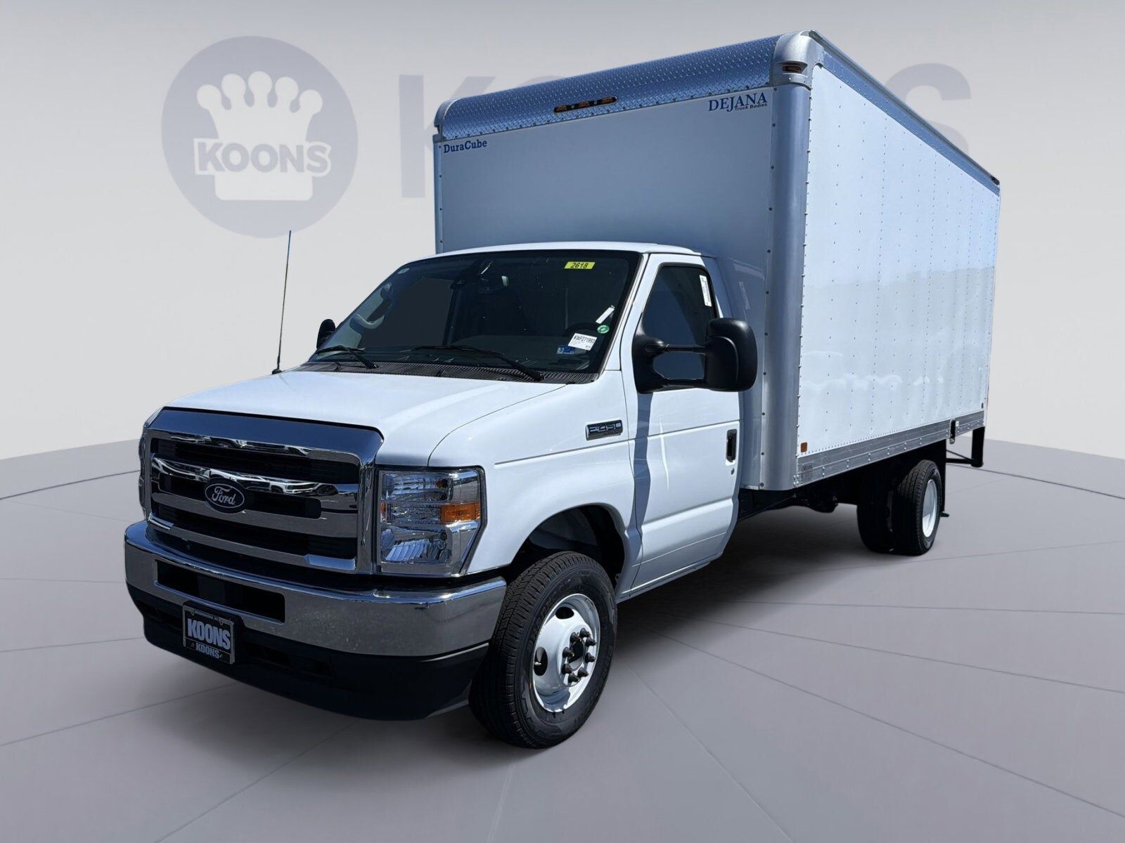2027 FORD E-450