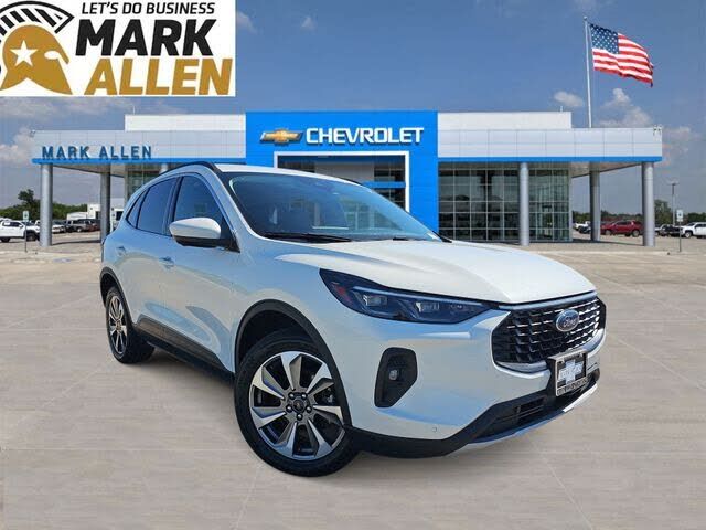 2024 FORD Escape