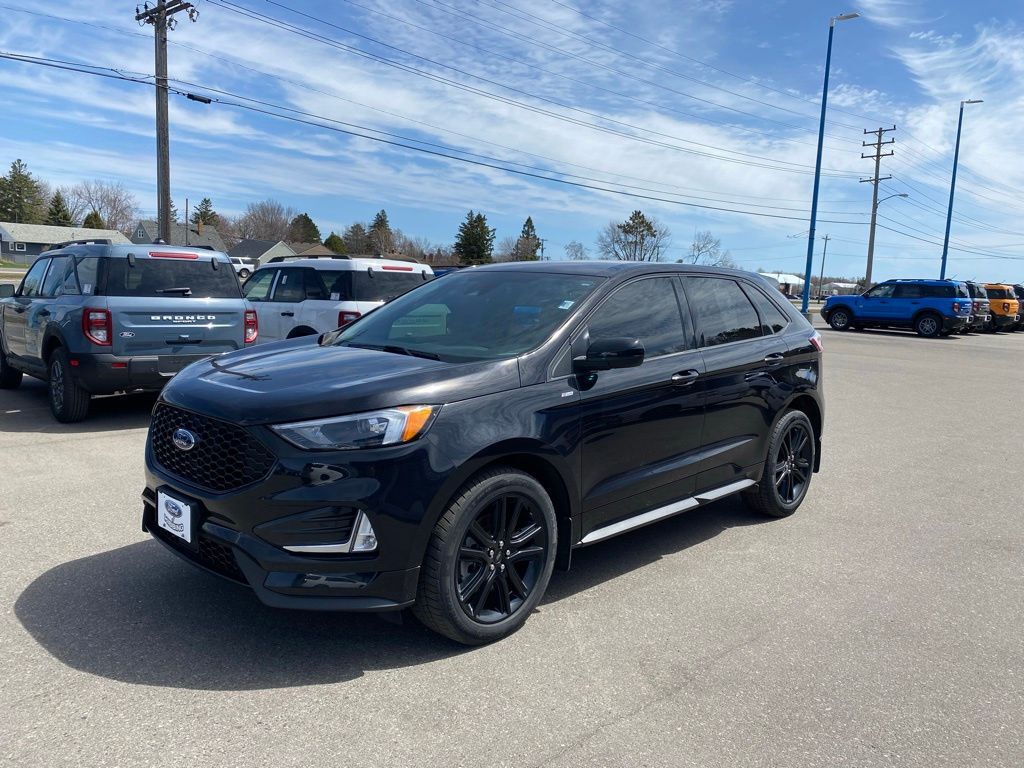 2022 FORD Edge