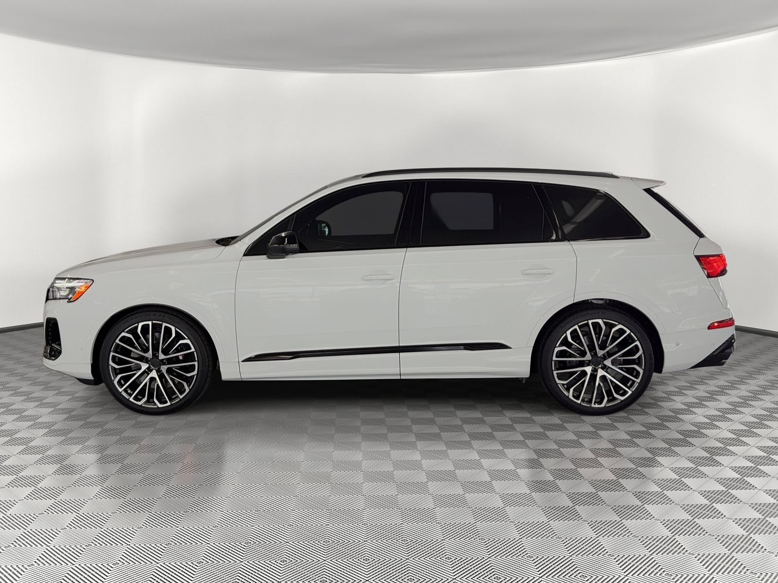 2026 Audi SQ7