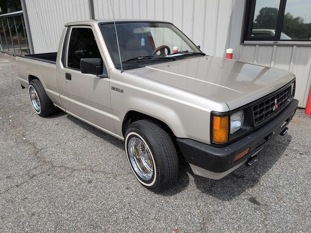 1992 MITSUBISHI Mighty Max