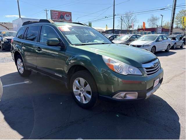 2012 SUBARU Outback