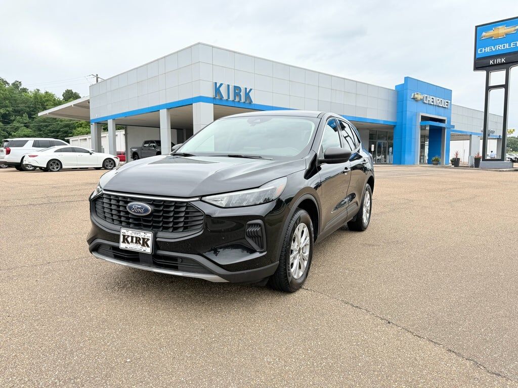 2024 FORD Escape