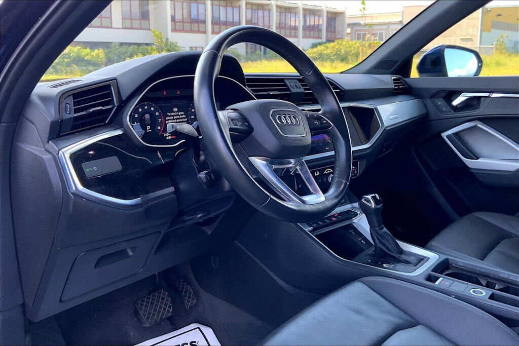 2021 Audi Q3
