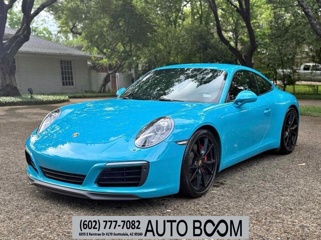 2017 PORSCHE 911