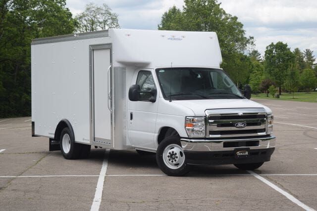 2026 FORD E-350