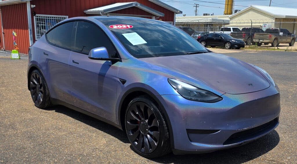 2021 TESLA Model Y