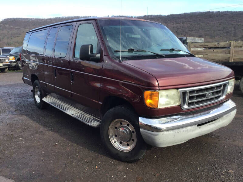 2004 FORD E-350