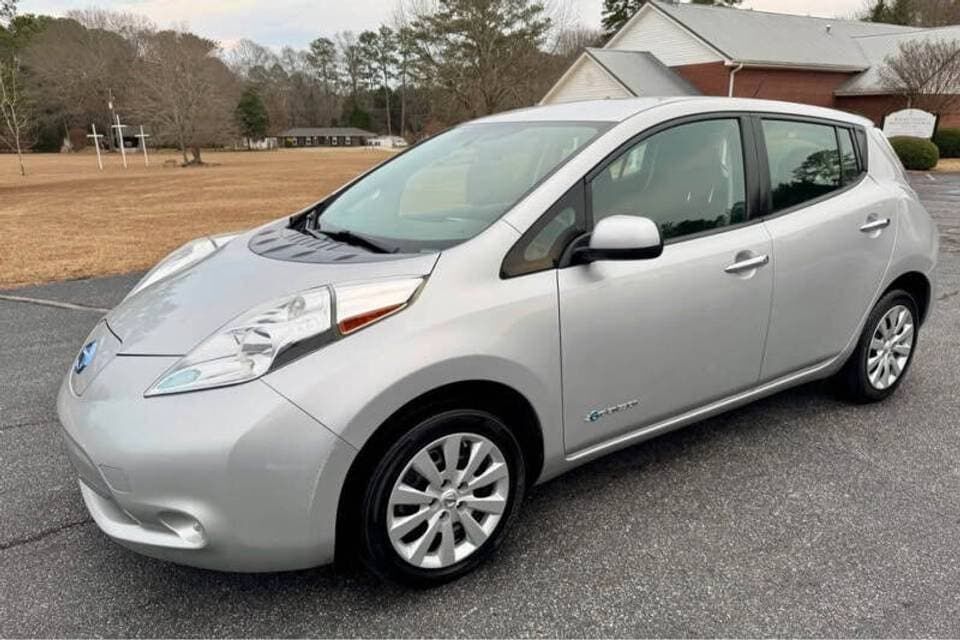 2015 NISSAN Leaf