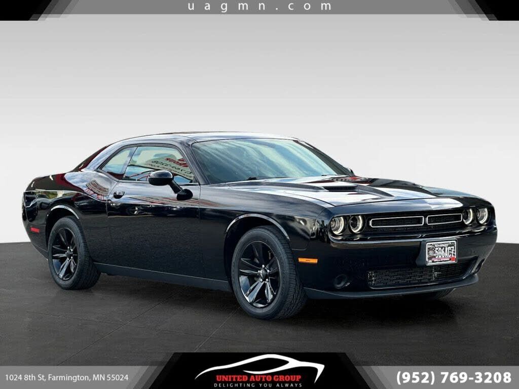 2017 DODGE Challenger