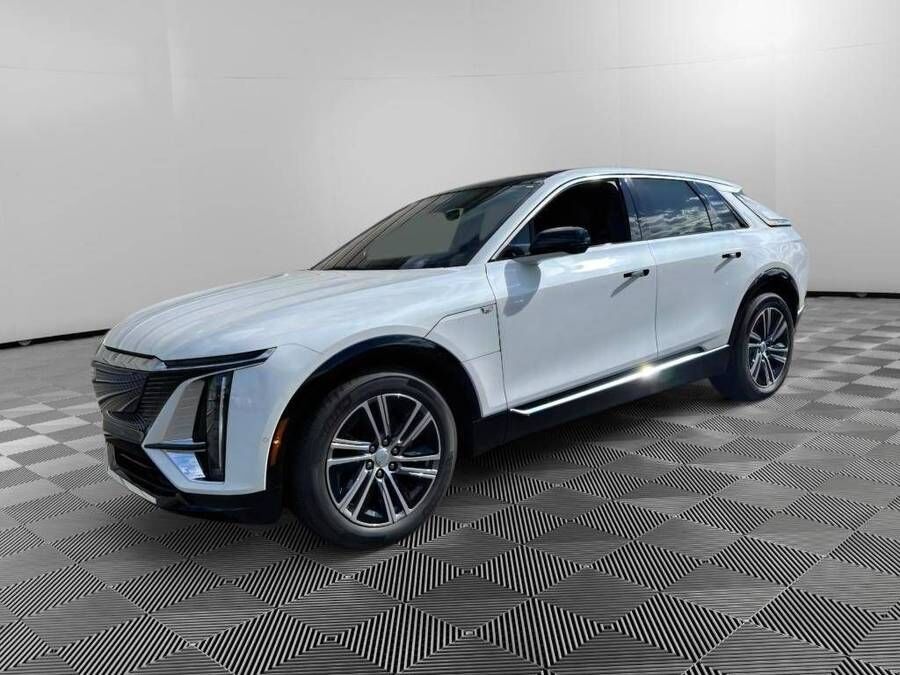 2025 CADILLAC Lyriq