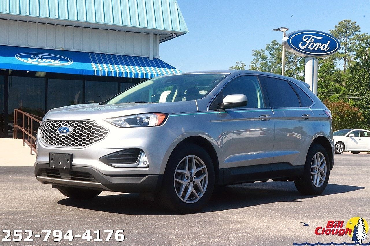 2023 FORD Edge