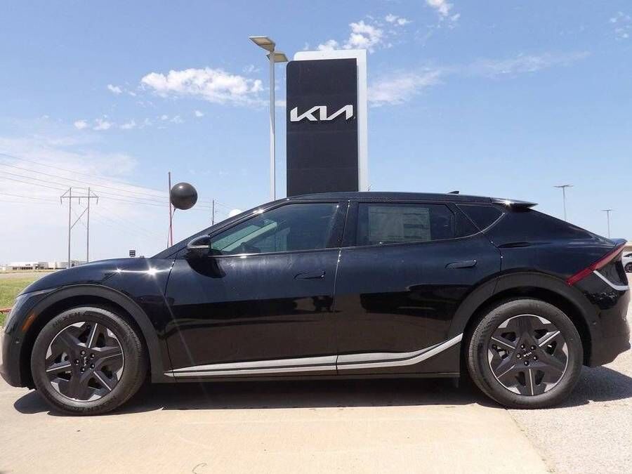 2025 KIA EV6