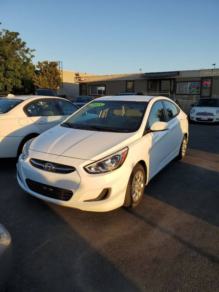 2015 HYUNDAI Accent