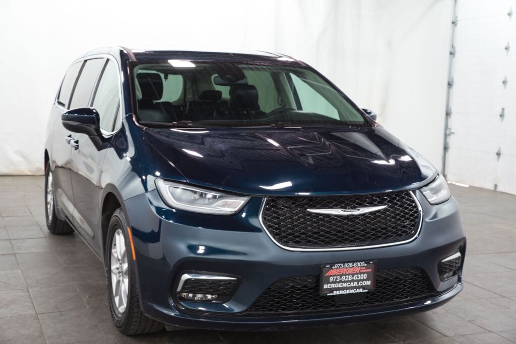 2023 CHRYSLER Pacifica