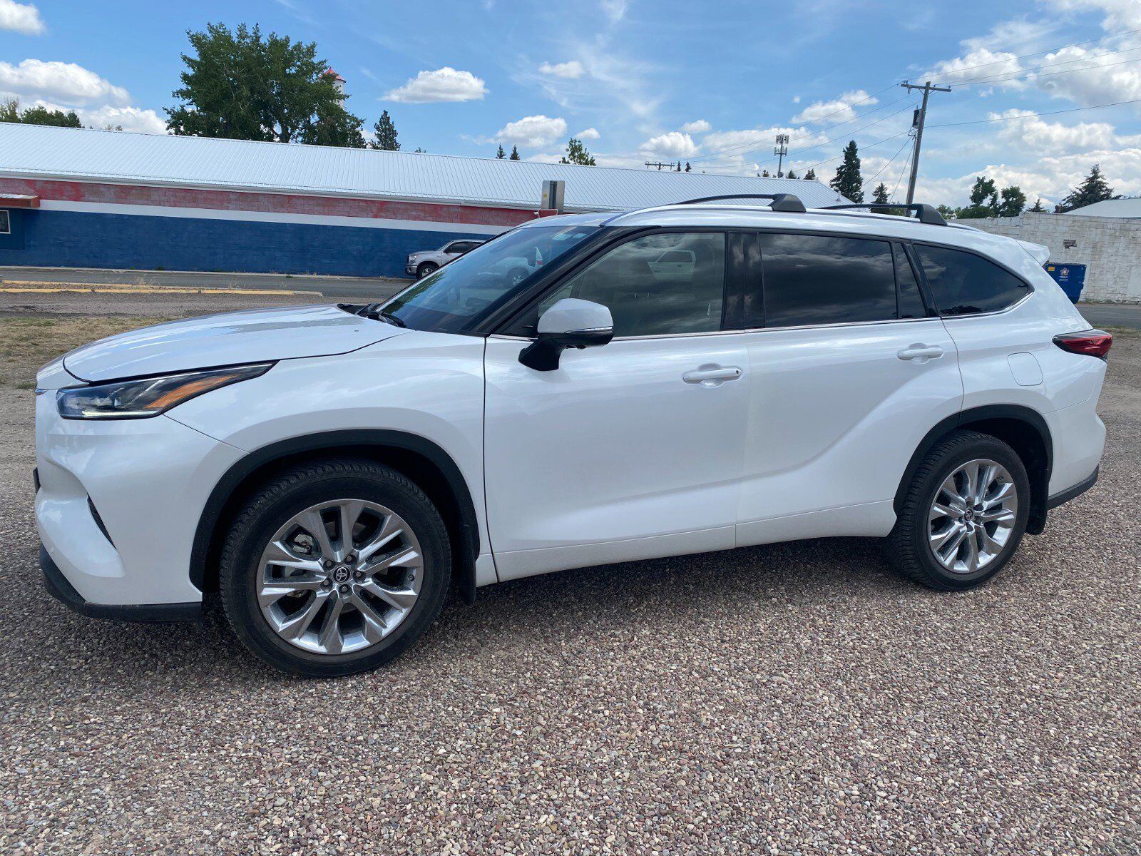 2023 TOYOTA Highlander