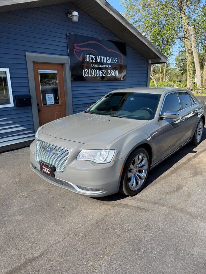 2019 CHRYSLER 300