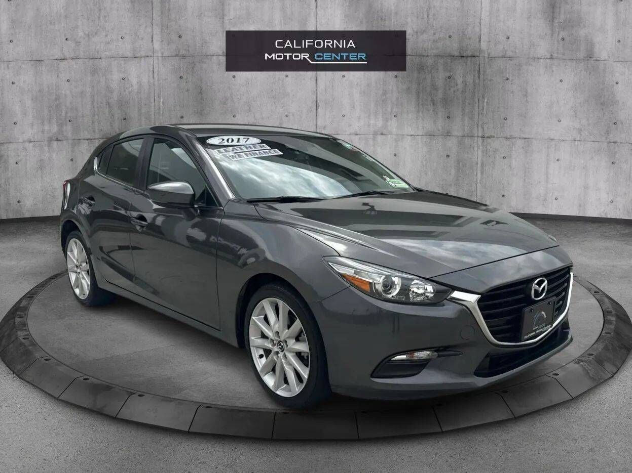 2017 MAZDA Mazda3