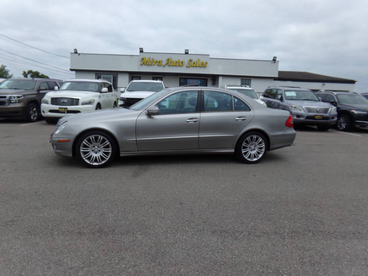 2008 MERCEDES-BENZ E-Class