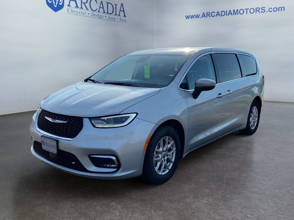 2023 CHRYSLER Pacifica